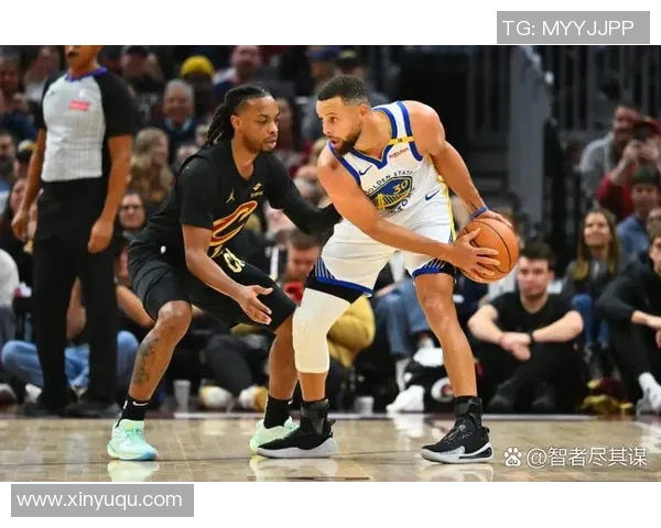 骑士与勇士首场对决精彩回放分析及赛后点评